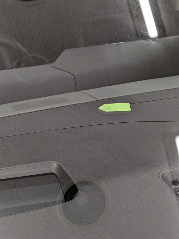 セレナ4.2cmのひび割れ