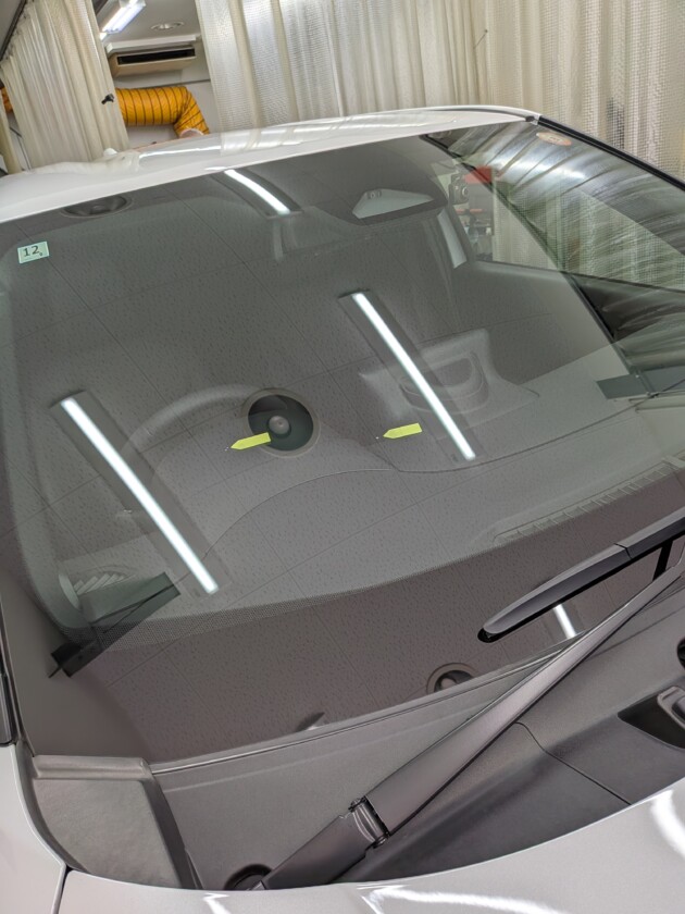 ヤリスクロスひび割れとチッピング