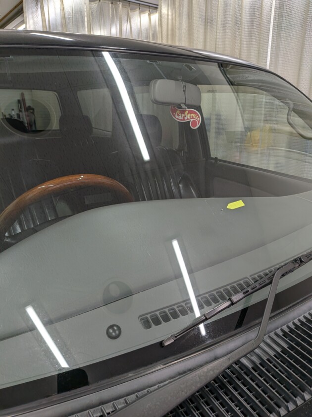 ハイラックスサーフ1.3cmのひび割れ