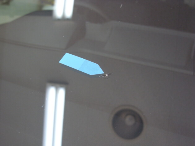 トヨタノア フロントガラス飛び石