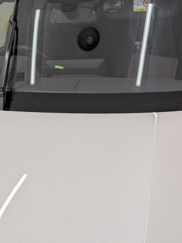 BMWX3ウインドリペア1.2cm