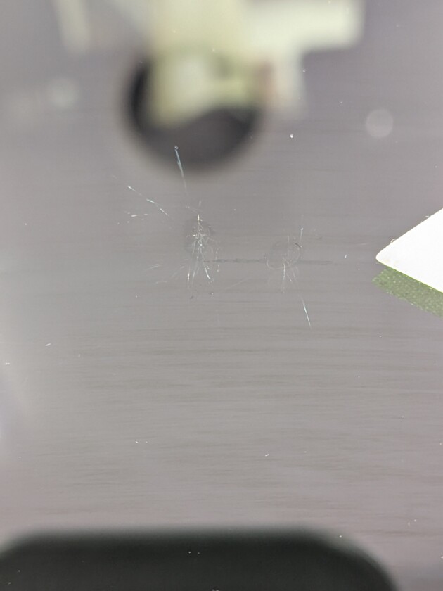 スペーシアカスタム2つのひび割れ