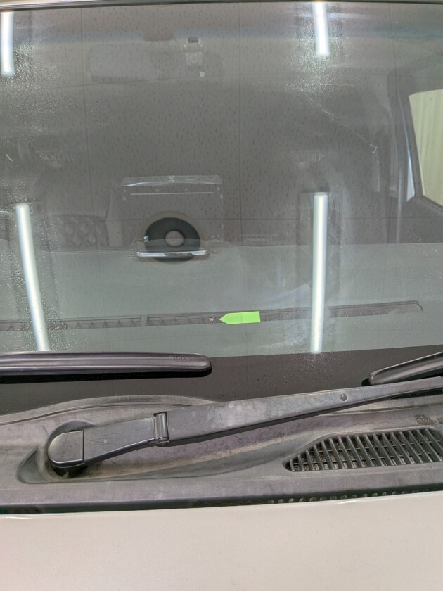 ハイエース1.5cmのひび割れ