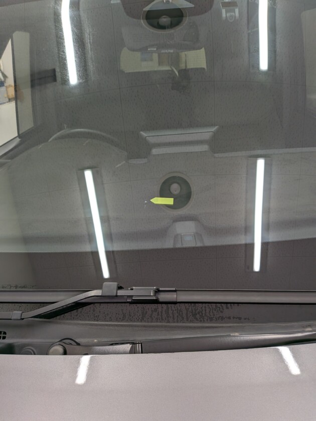 ステップワゴン1.8cmのひび割れ