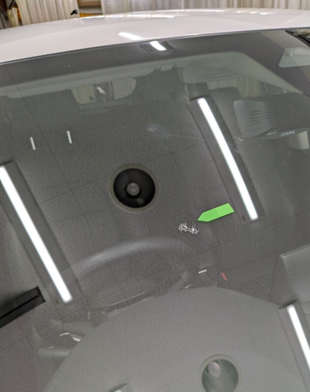 ZR-V2つのひび割れ