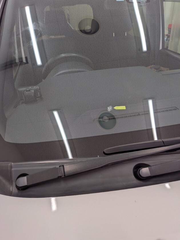 ヴォクシー2.8cmのひび割れ