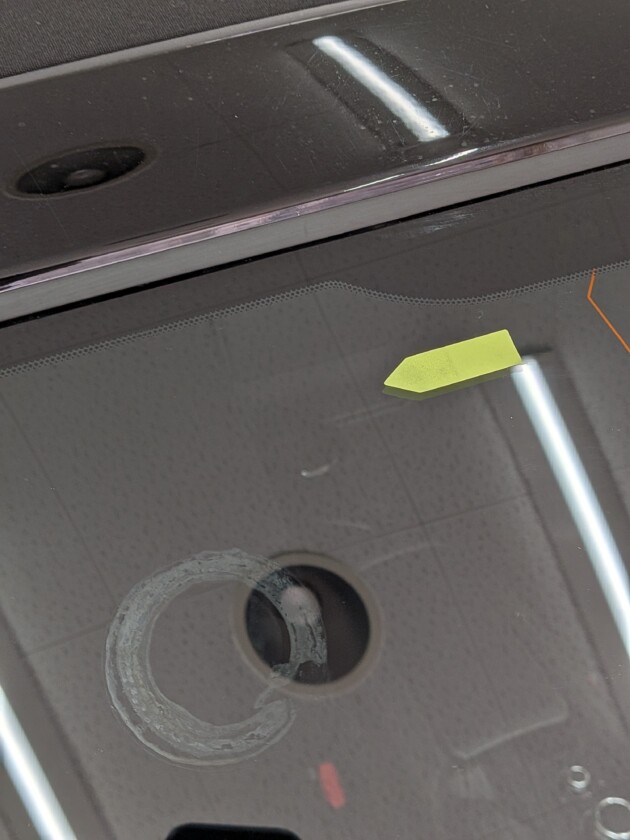 ロードスター1cmのひび割れ