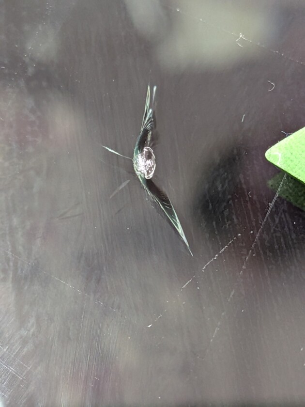 タント1.6cmのひび割れ