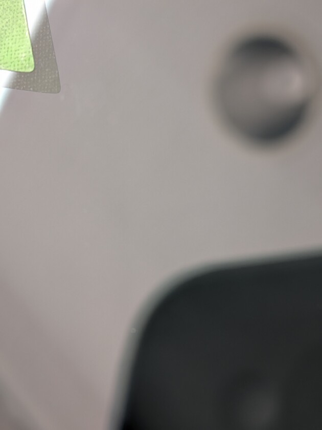 ステップワゴン1.4cmのひび割れ