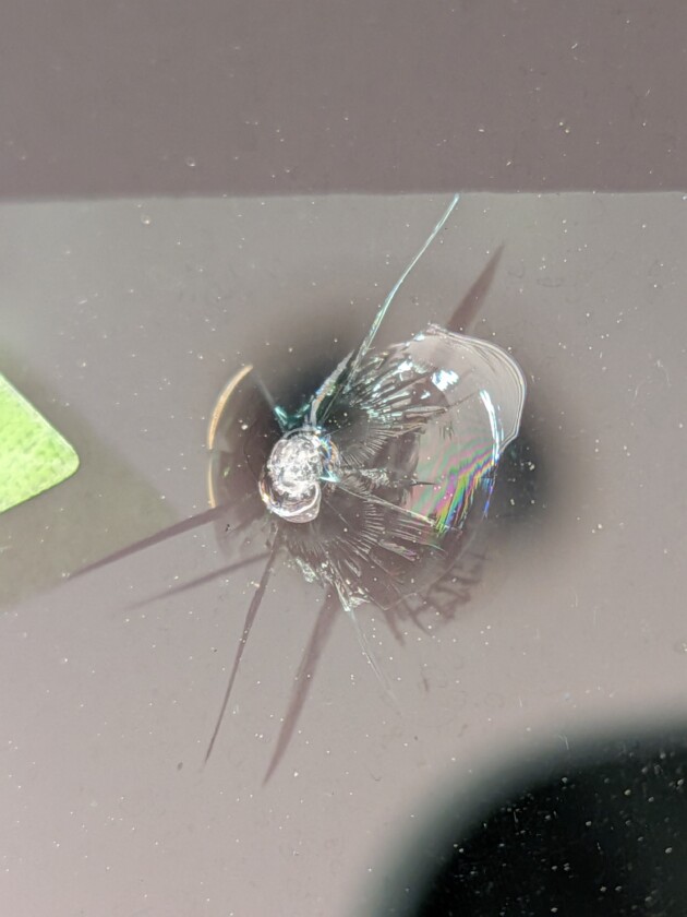 ジープラングラー1.8cmのひび割れ