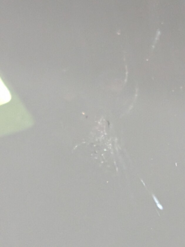 GRヤリス2.1cmのひび割れ