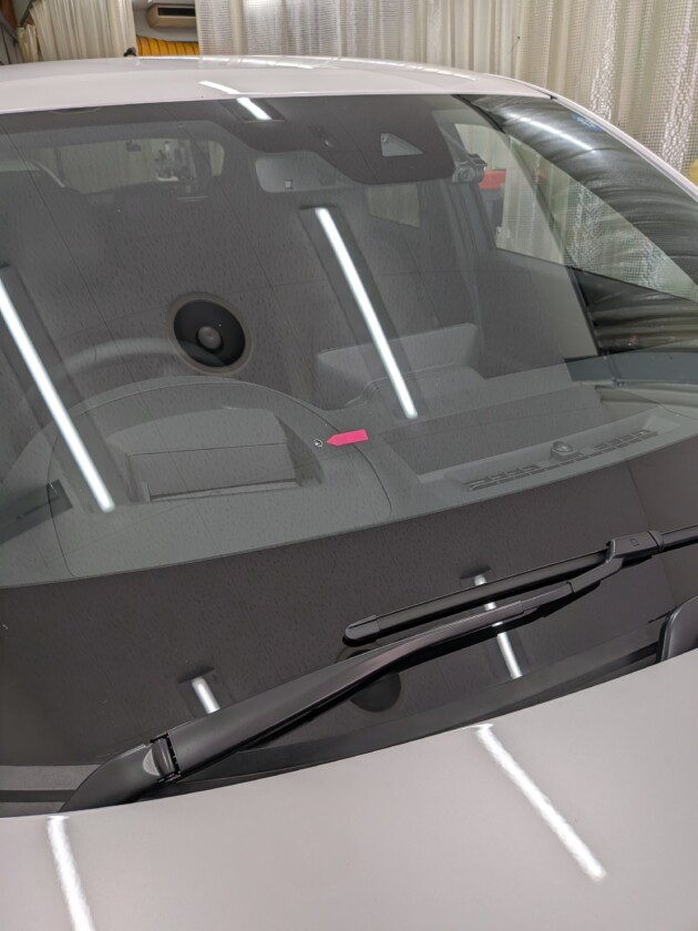 CX-5ウインドリペア2cmのひび割れ