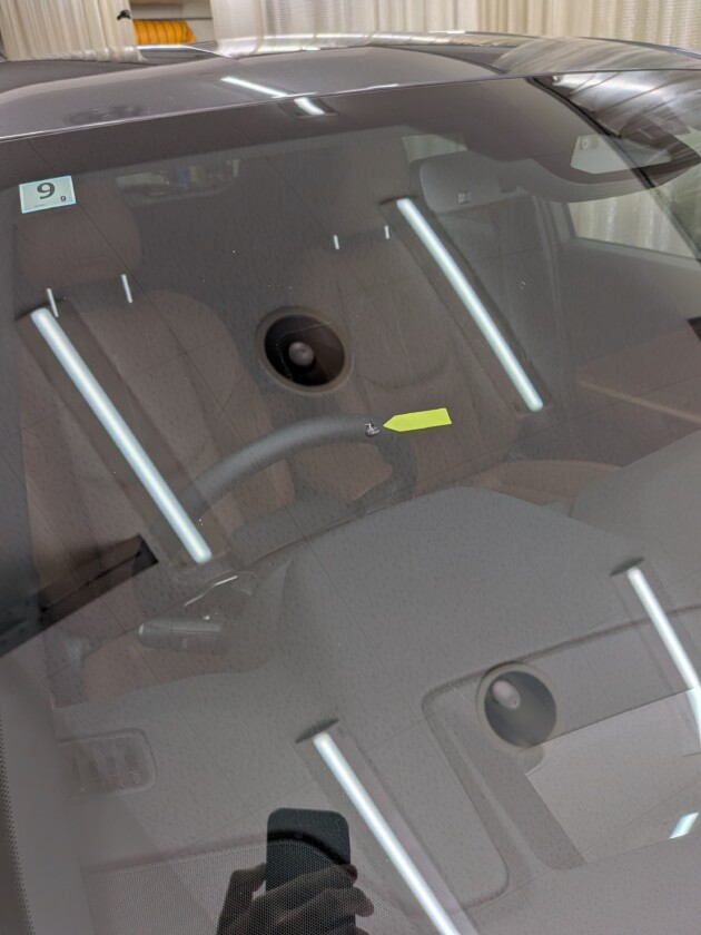 LBX1.7cmのひび割れ