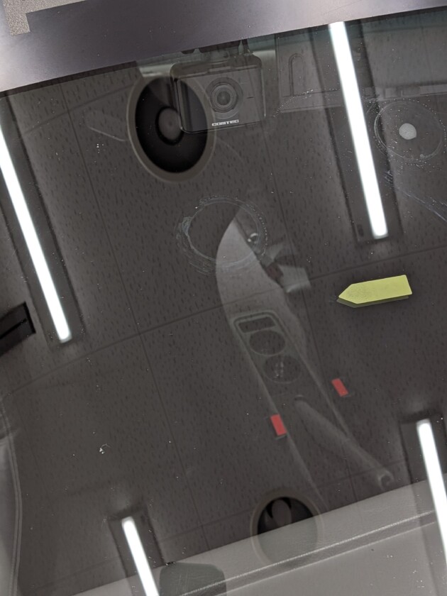 ポルシェ911カレラ8mmのひび割れ