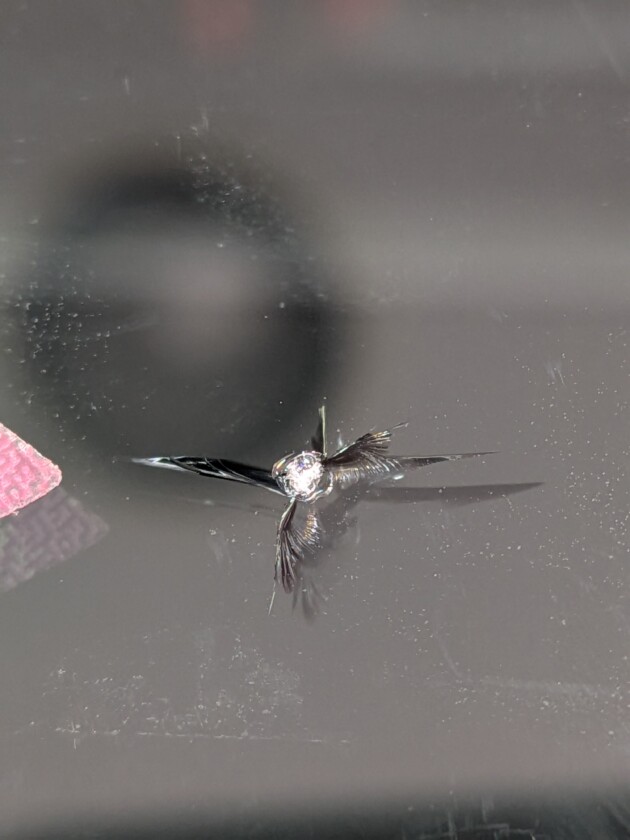 ノア直径1.4cmのひび割れ