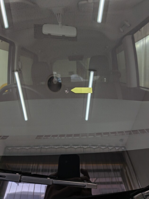 タントカスタム1.5cmのひび割れ