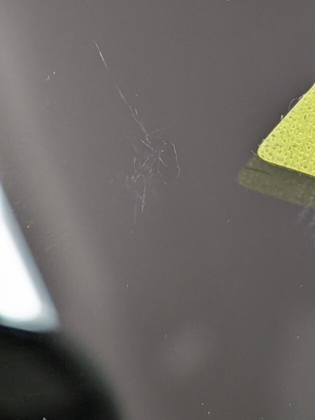 タント1.4cmのひび割れ