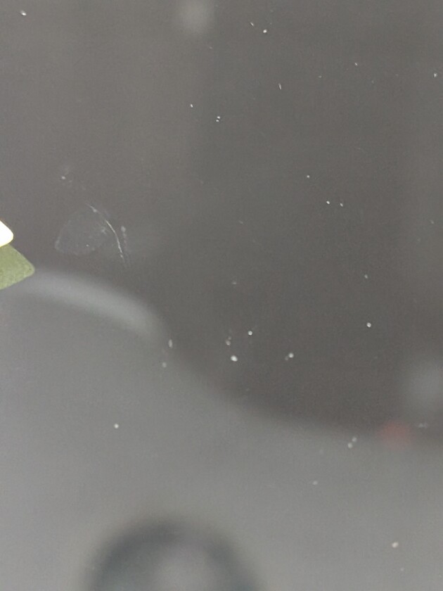 ソリオバンディット1cmのひび割れ