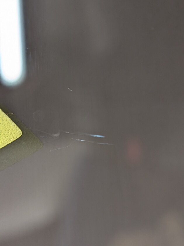 オデッセイ1.3cmのひび割れ