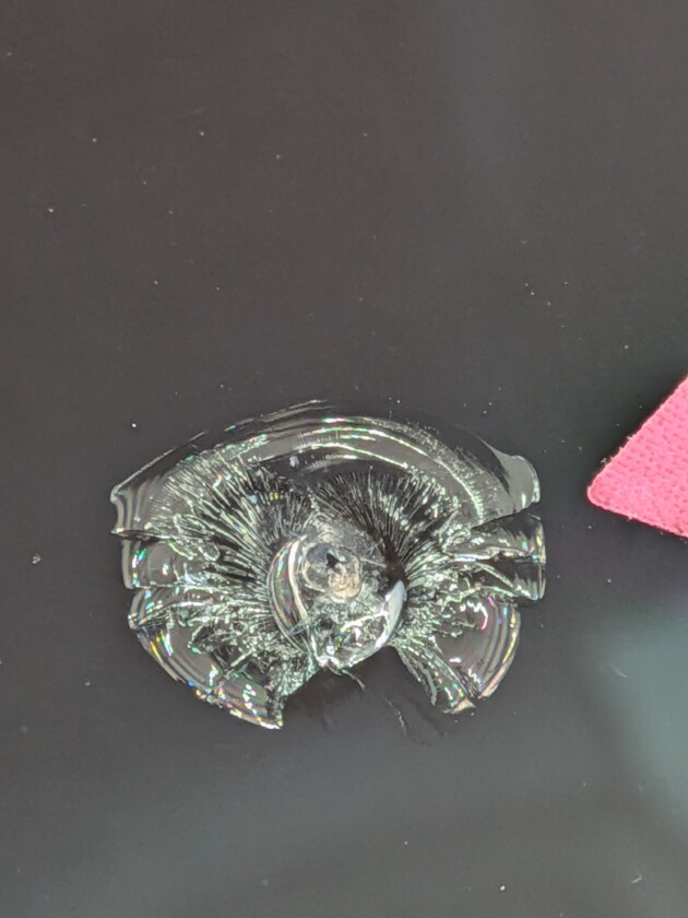 ヴェルファイア1.5cmと1.6cmのひび割れ