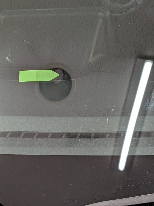 ムーブキャンバス1cmのひび割れ