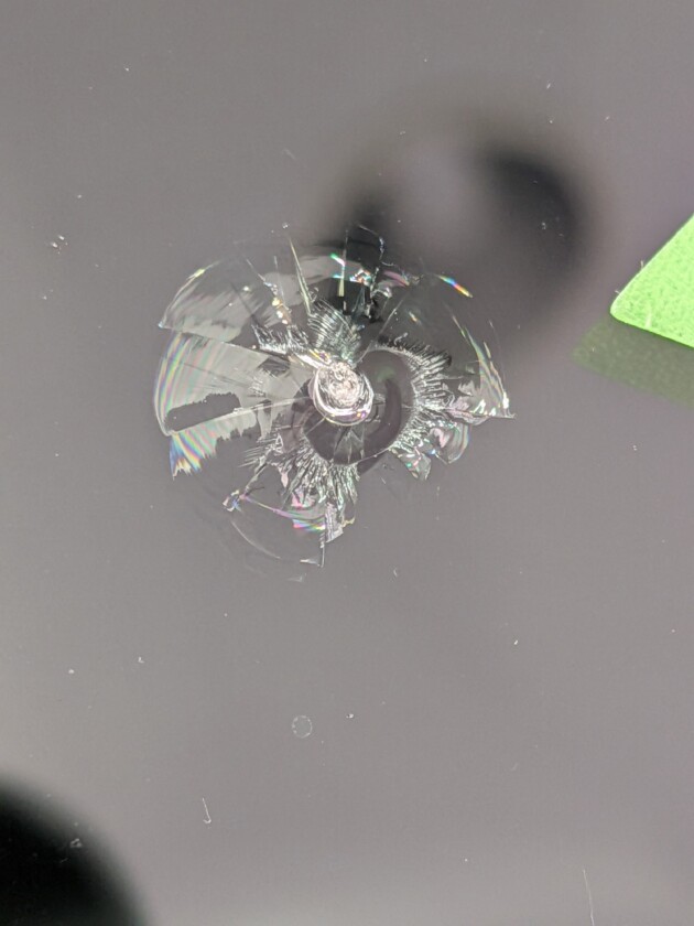 Nvan1.4cmのひび割れ