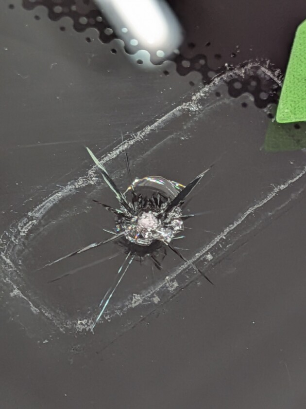 GLC350e2cmのひび割れ