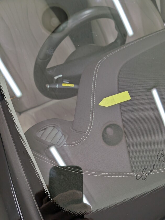 Eクラス1.8cmのひび割れ