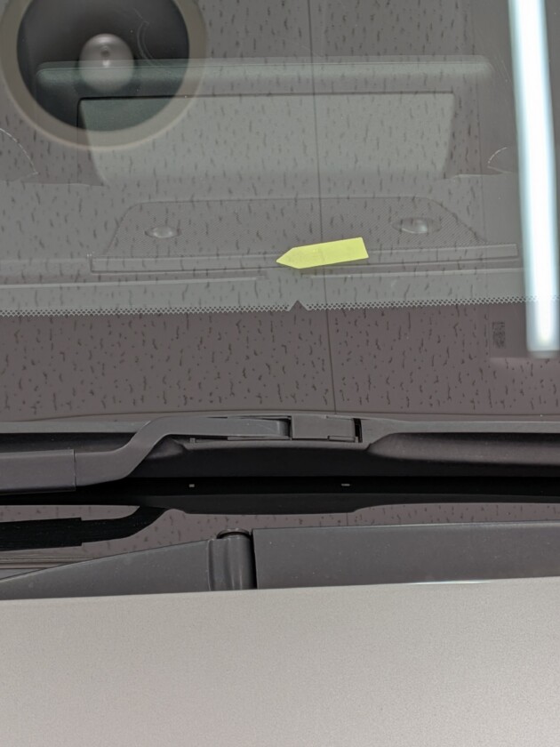 レクサスNX1.2cmのひび割れ