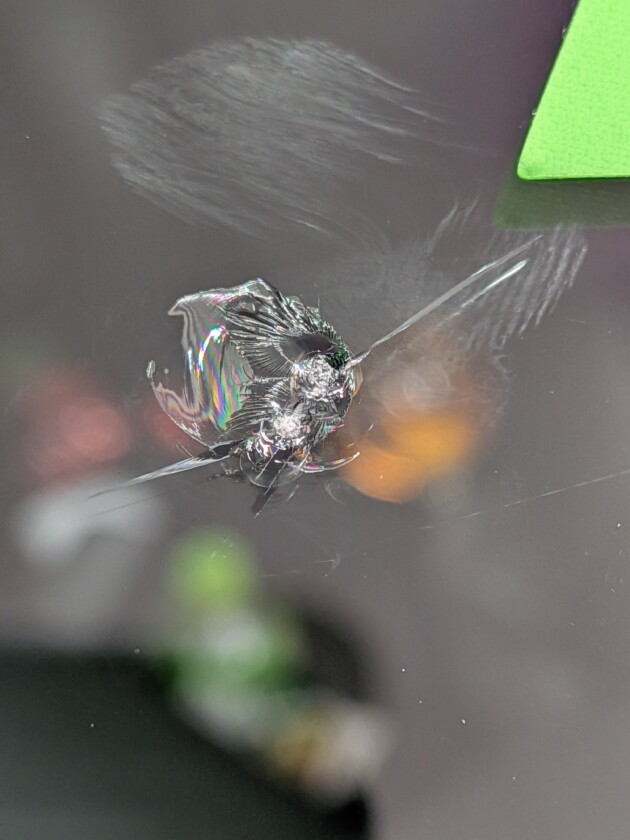 None2.7cmのひび割れ