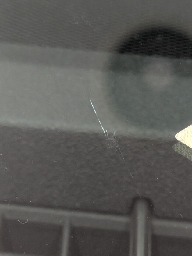 ヴェルファイア2cmのひび割れ