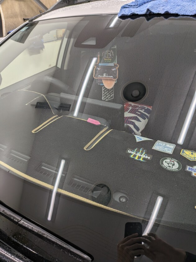 RAV4直径2.1cmのひび割れ