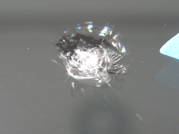 トヨタノア フロントガラス修理