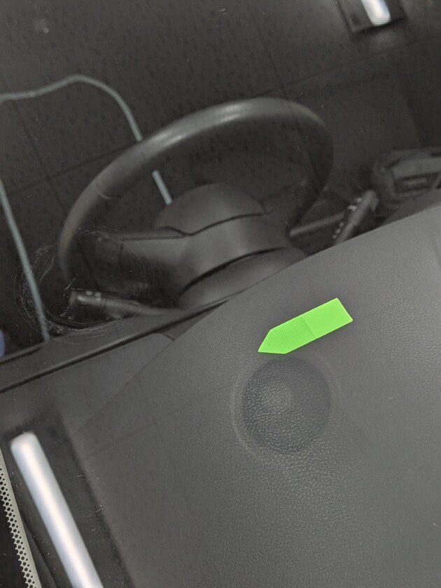 セレナ1.7cmのひび割れ