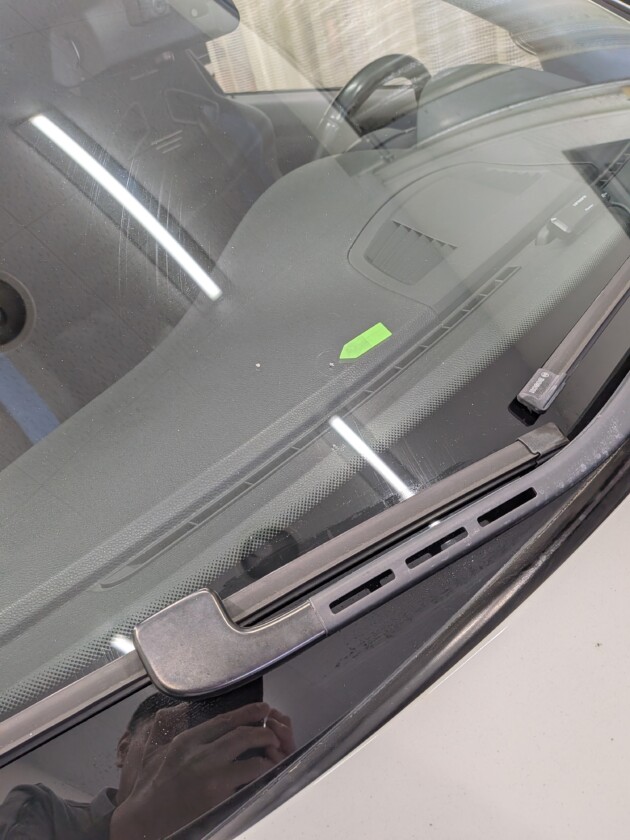 BMWM3ウインドリペア再修理