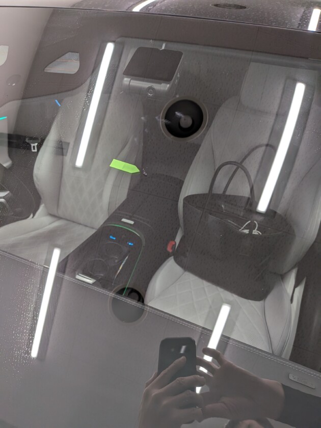 E200ウインドリペア1.2cmのひび割れ