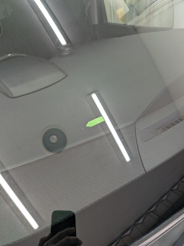 ヴェルファイア1.2cmのひび割れ