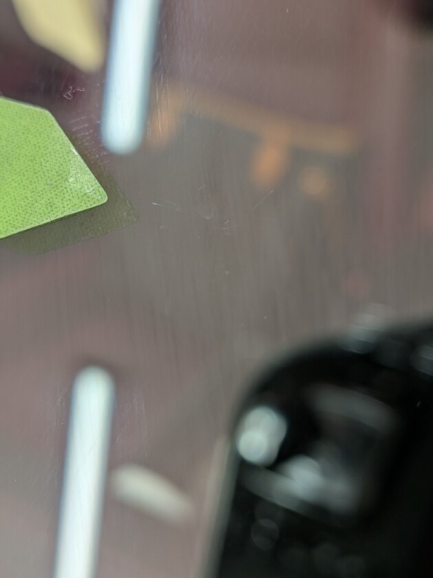 ポルシェ911カレラ1.4cmのひび割れ