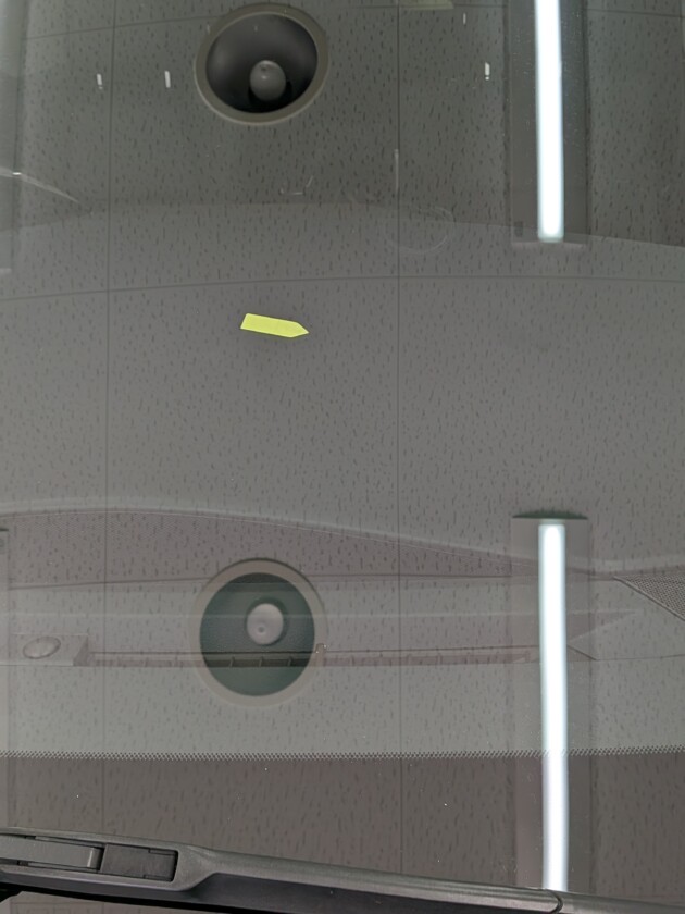 アルファード1.1cmのひび割れ