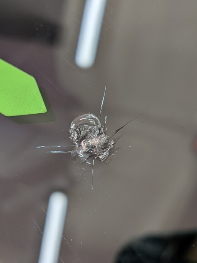 フリード2.7cmのひび割れ