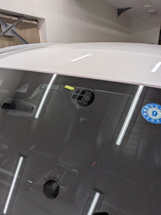 BMWX3ひび割れ2cm