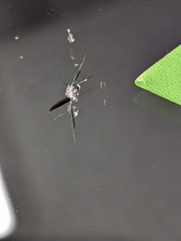 ハイエース1.2cmのひび割れ