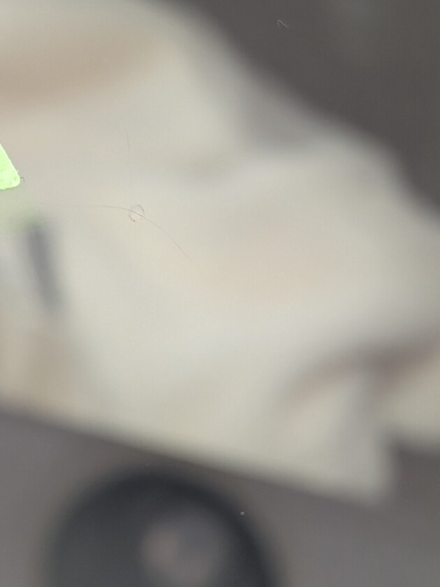 ノア1.6cmのひび割れ