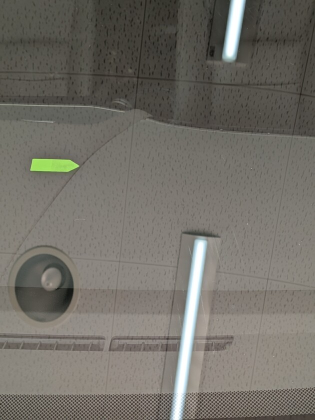 ステップワゴン1.7cmのひび割れ