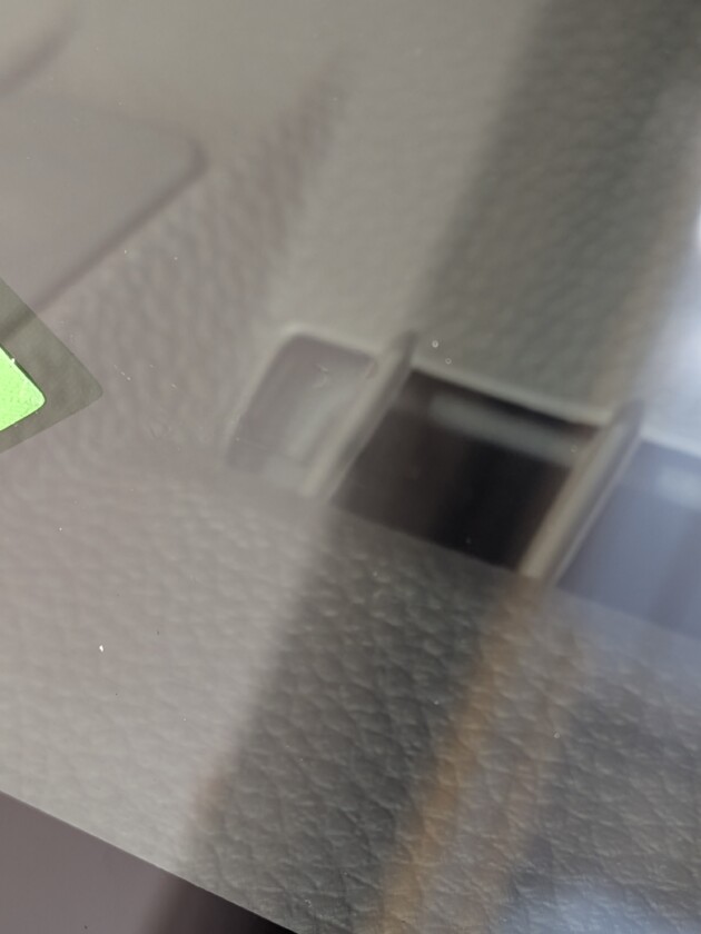 Nbox2.5cmのひび割れ