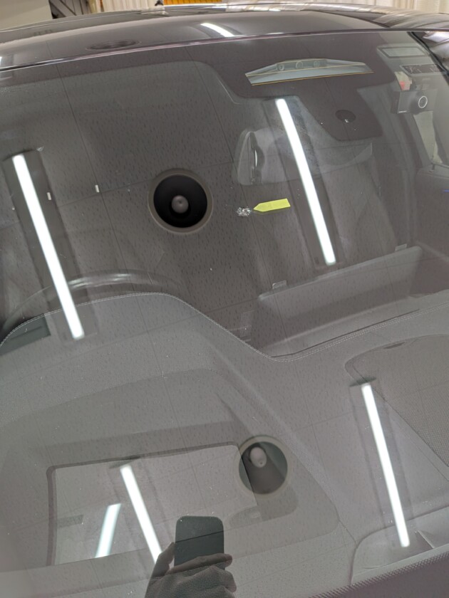 BMEx4ウインドリペア2.5cmのひび割れ